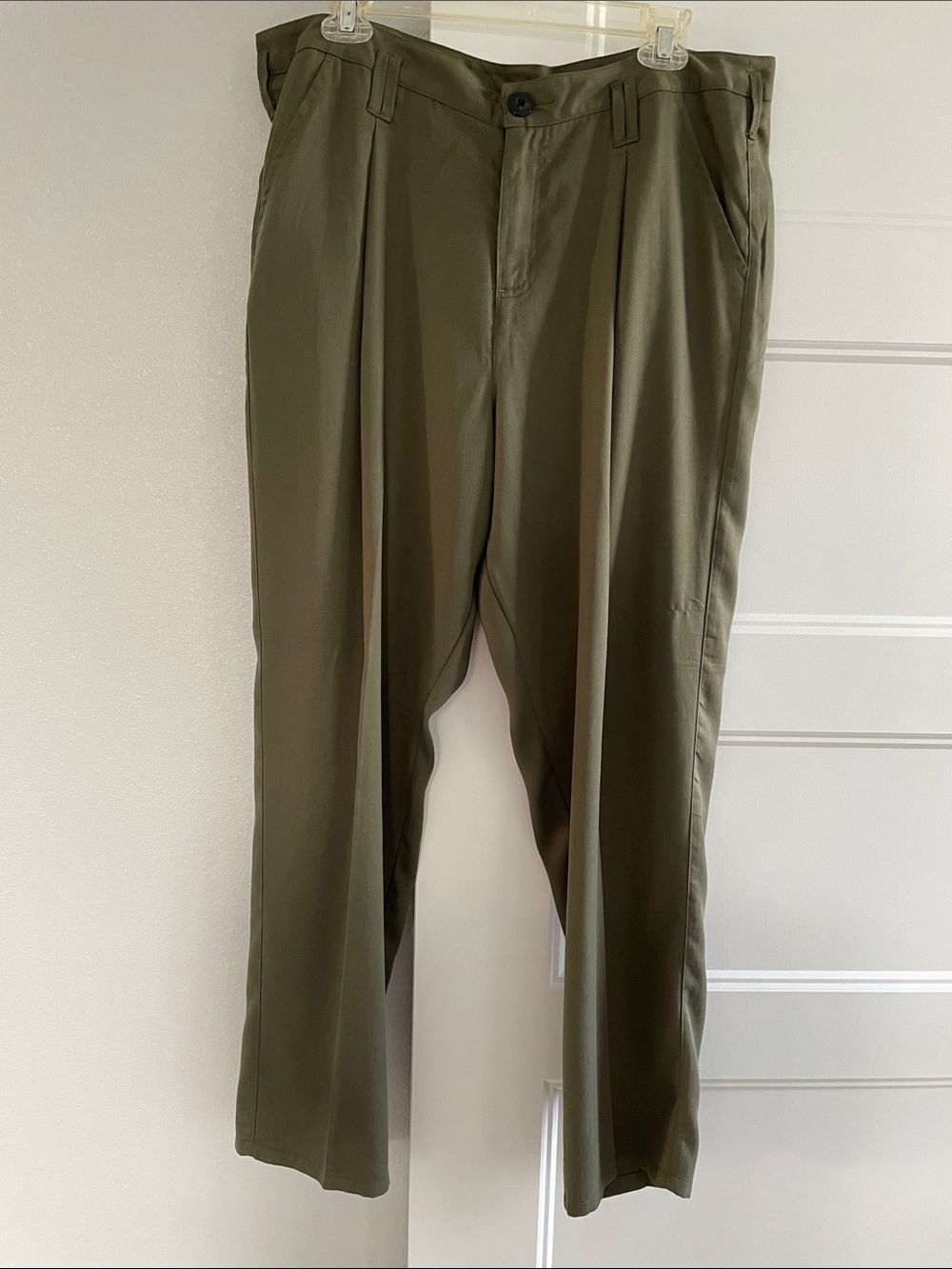 Sundance Olive Green Pleated Trousers